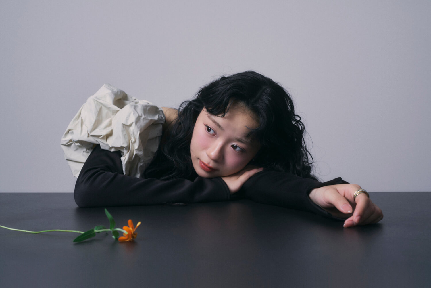 モデル 竹本 鈴