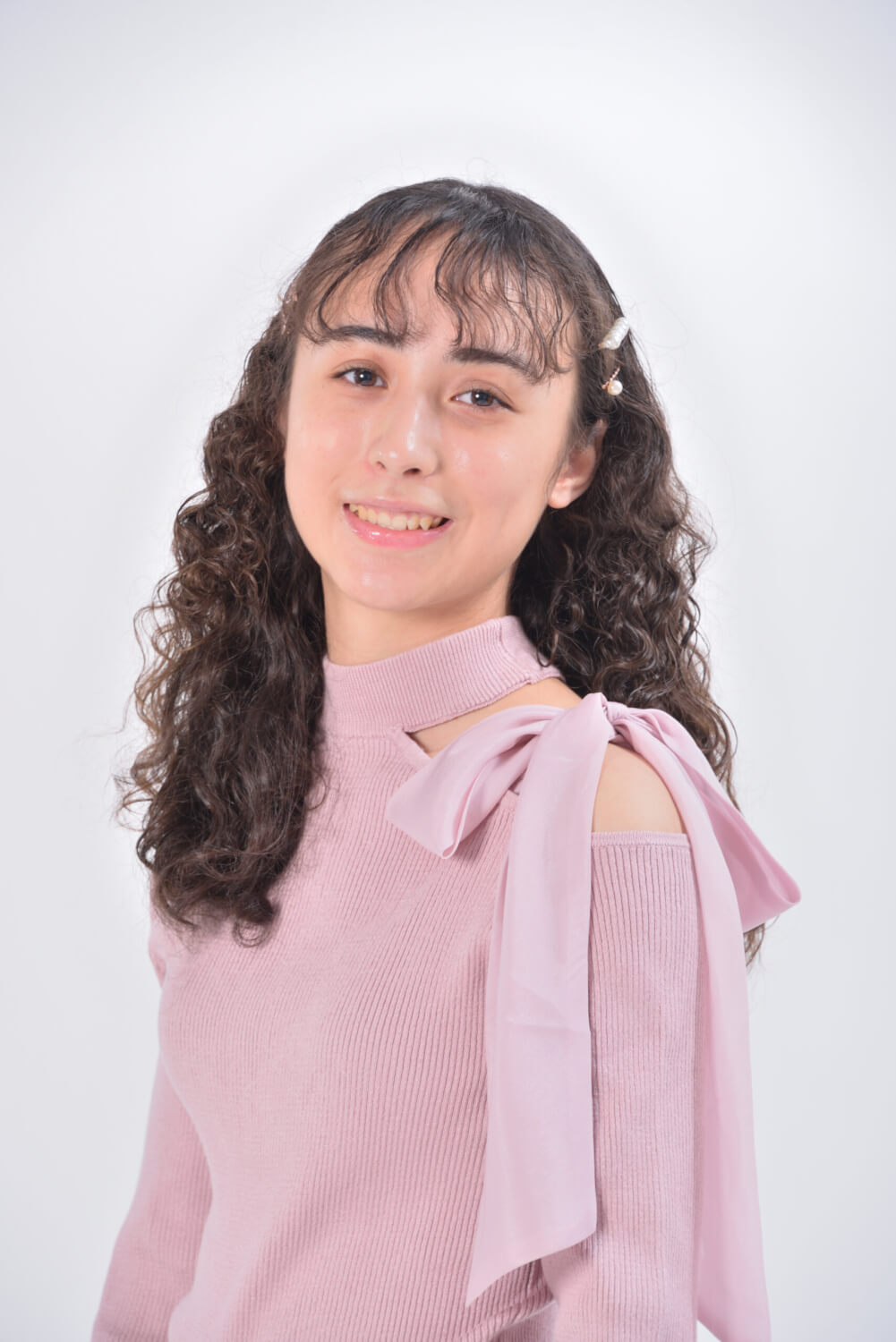 モデル 山本 シモナ