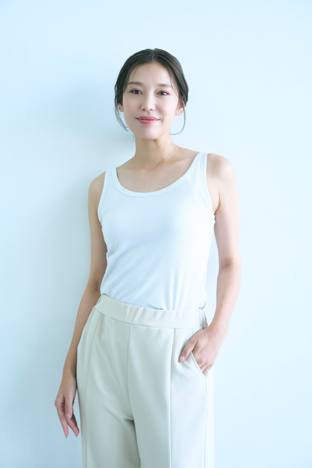 モデル 阿部 明日香