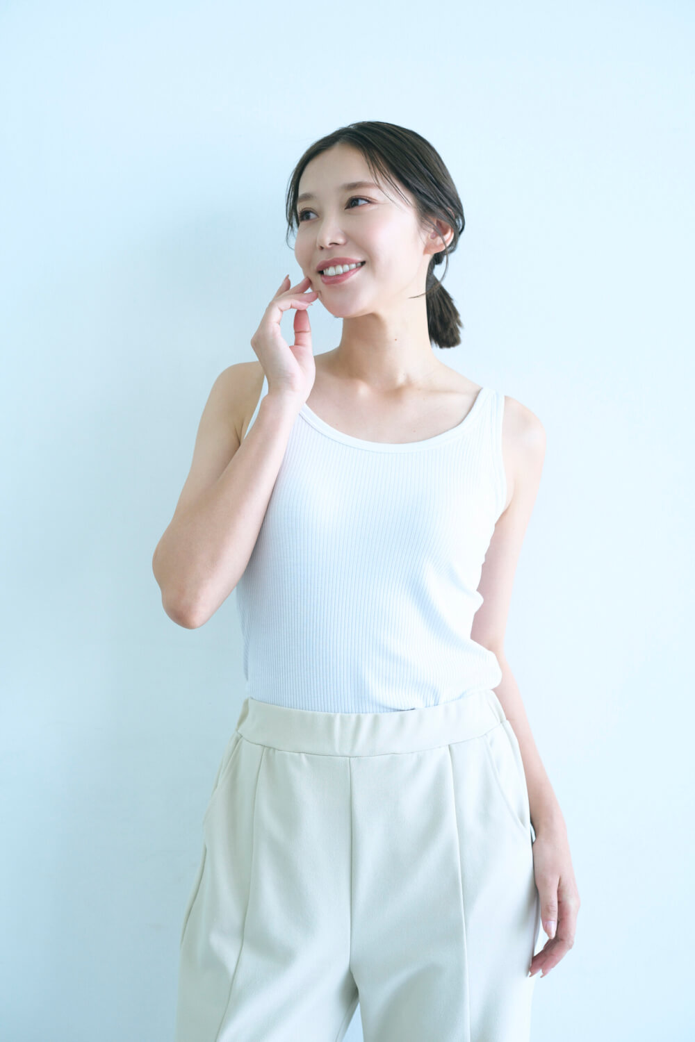 モデル 阿部 明日香
