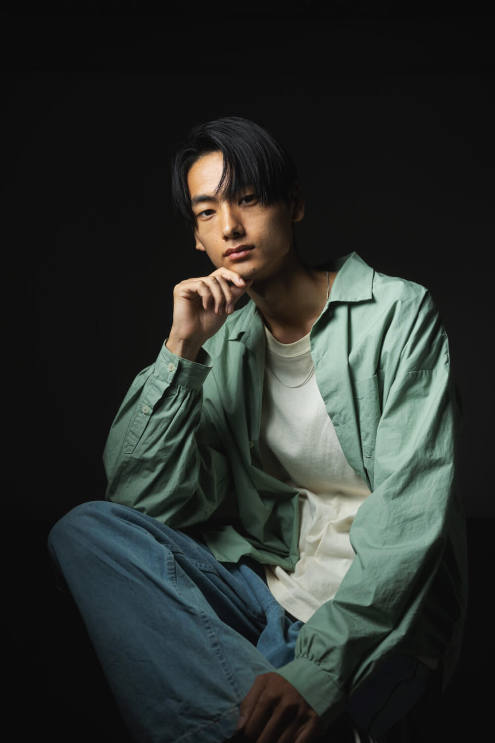 モデル 岡本　智慈